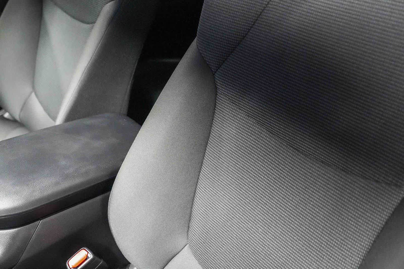 Certified 2025 Toyota RAV4 LE FWD image 26
