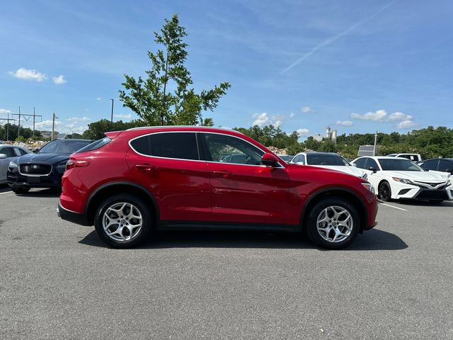 Used 2020 Alfa Romeo Stelvio RWD image 6