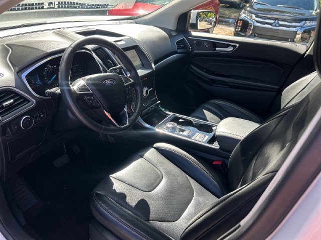 Used 2020 Ford Edge Titanium w/ Equipment Group 301A AWD/4WD image 10