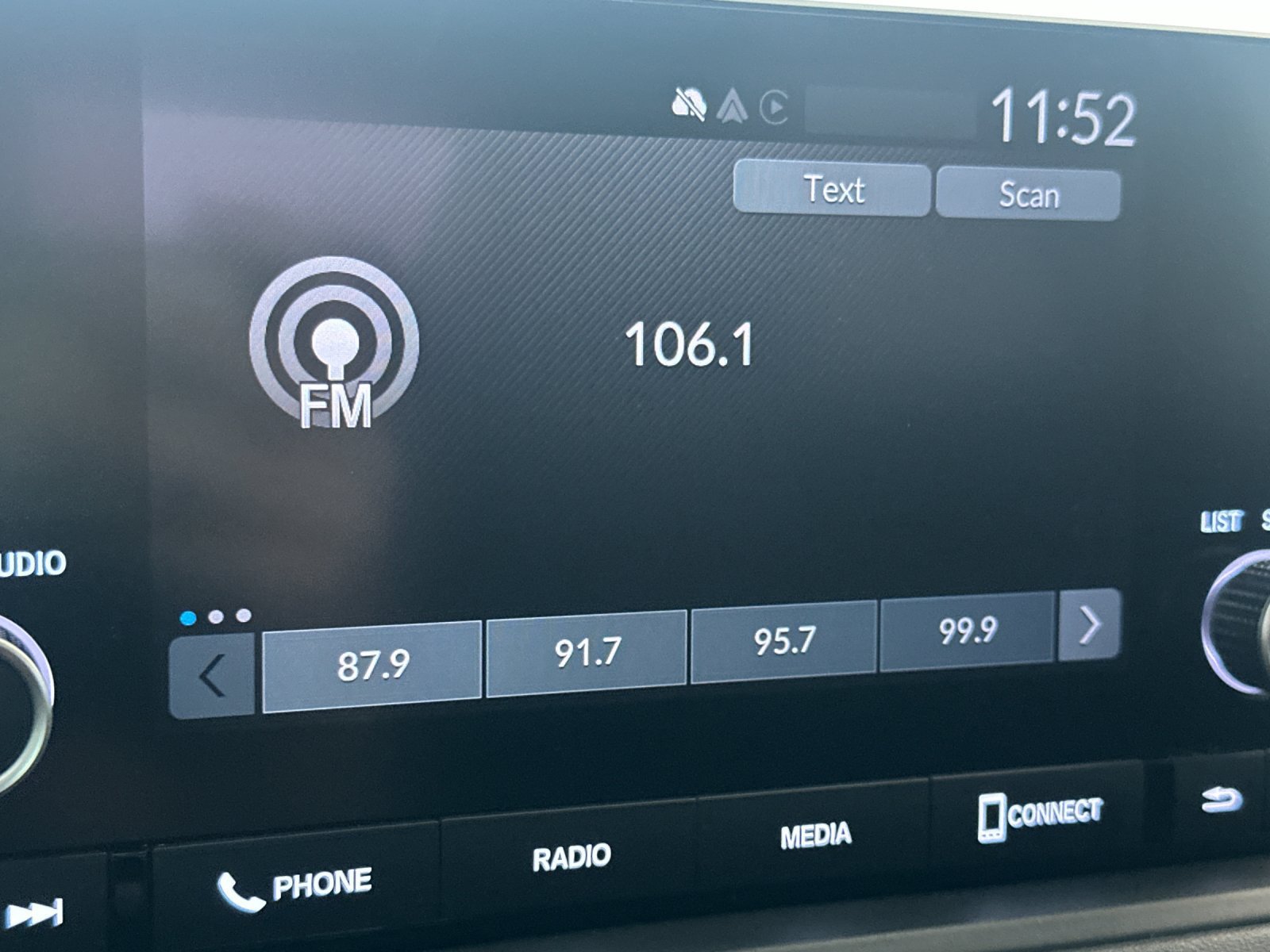 Used 2025 Honda Accord SE image 16