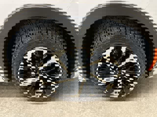 Used 2024 Mitsubishi Outlander SEL image 5