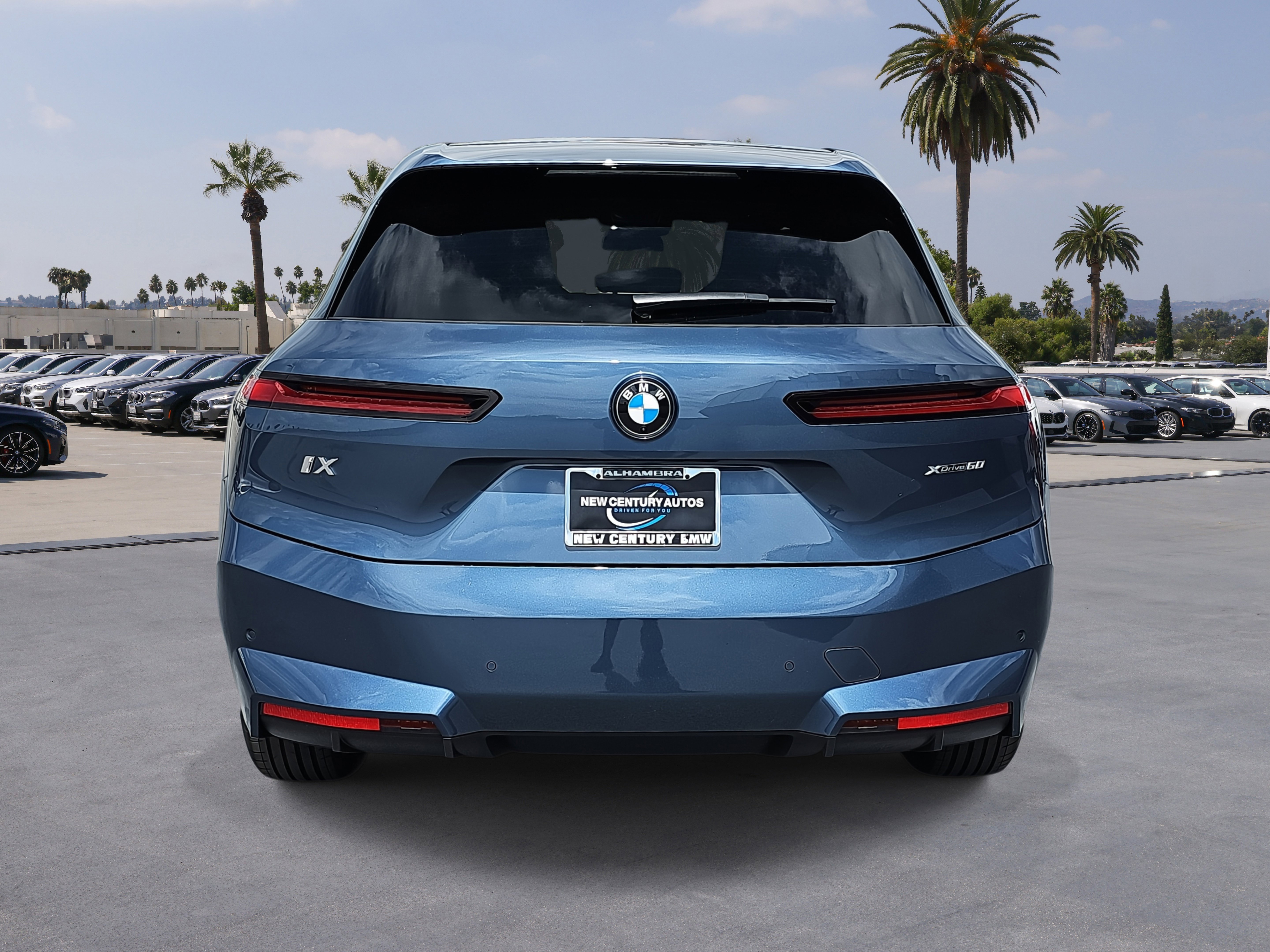 New 2026 BMW iX xDrive60 w/ Premium Package image 6