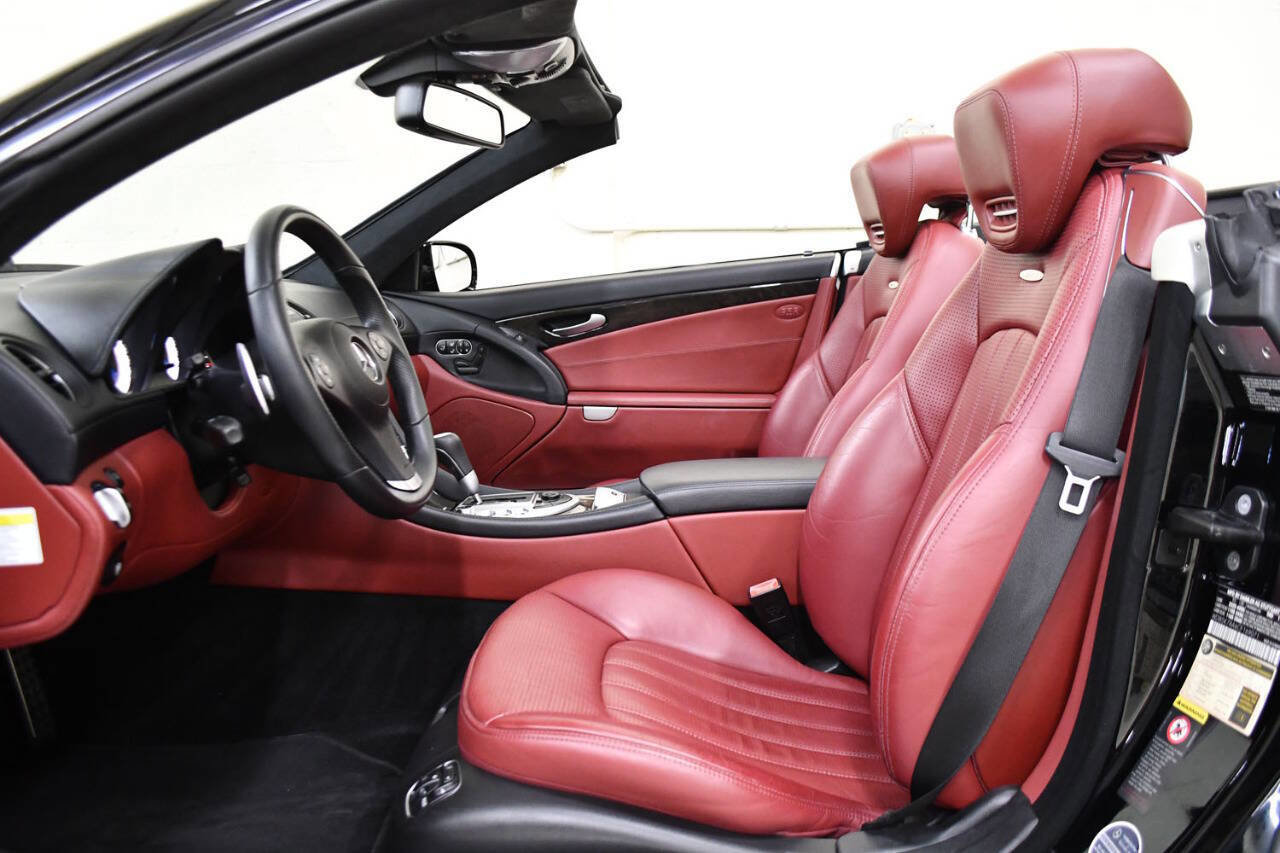 Used 2012 Mercedes-Benz SL 63 AMG image 11