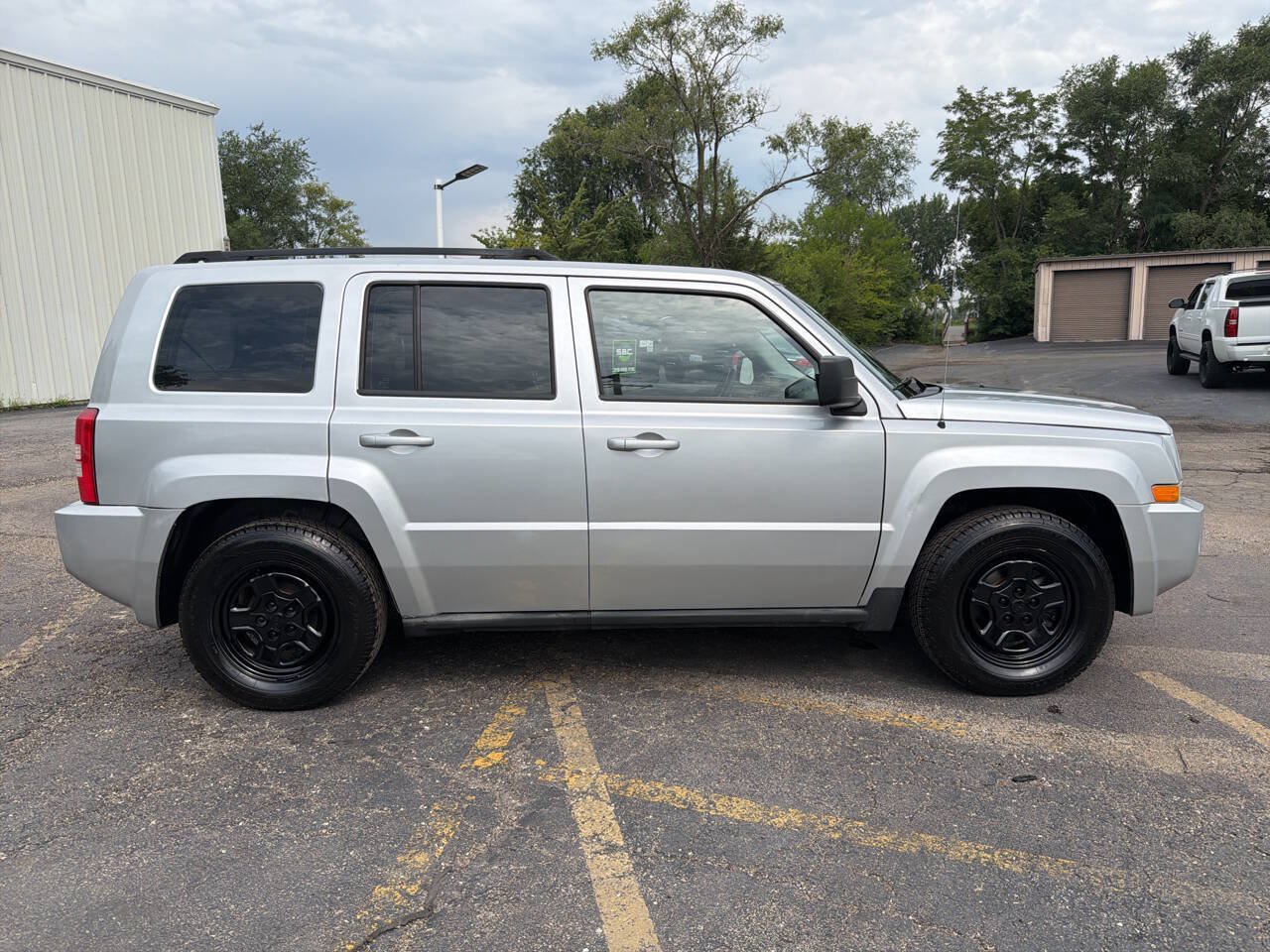 Used 2010 Jeep Patriot Sport w/ PWR Equipment Group FWD image 7