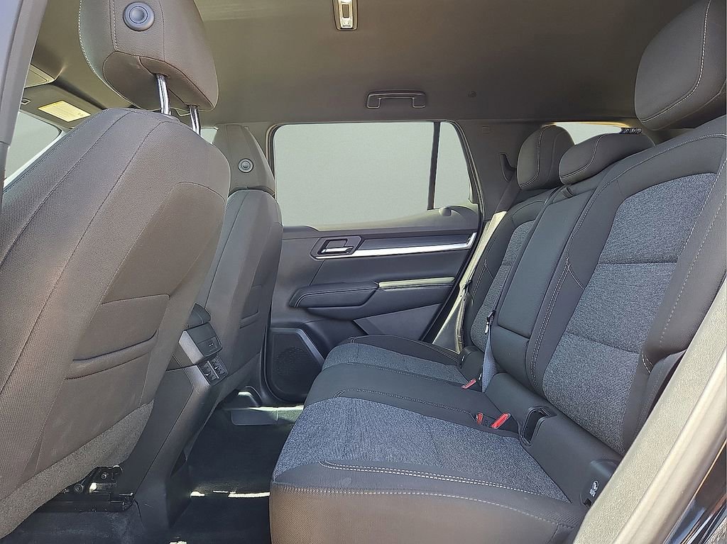 Used 2025 GMC Terrain Elevation image 15