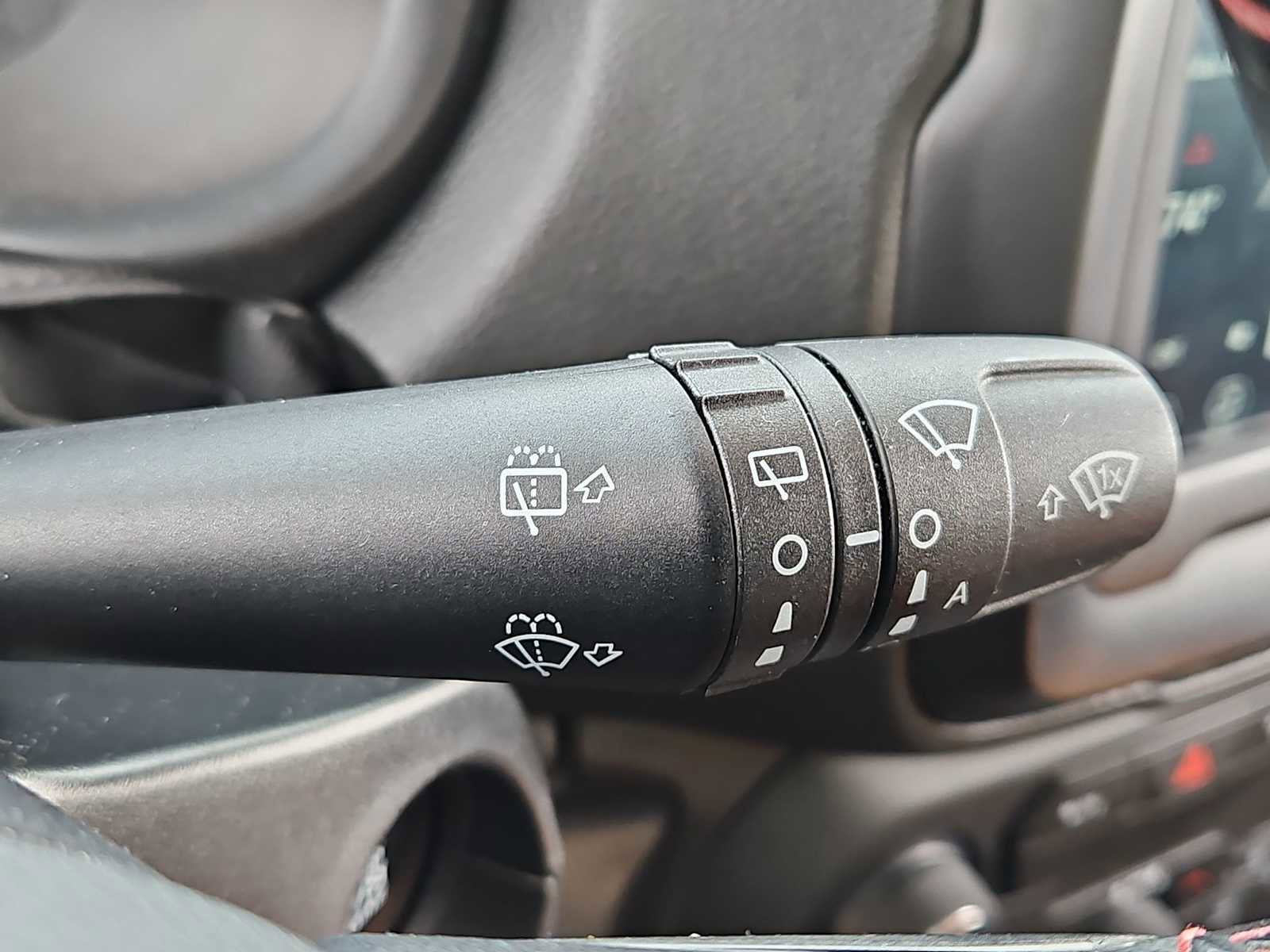 Used 2018 Jeep Renegade Trailhawk w/ Cold Weather Group II image 25