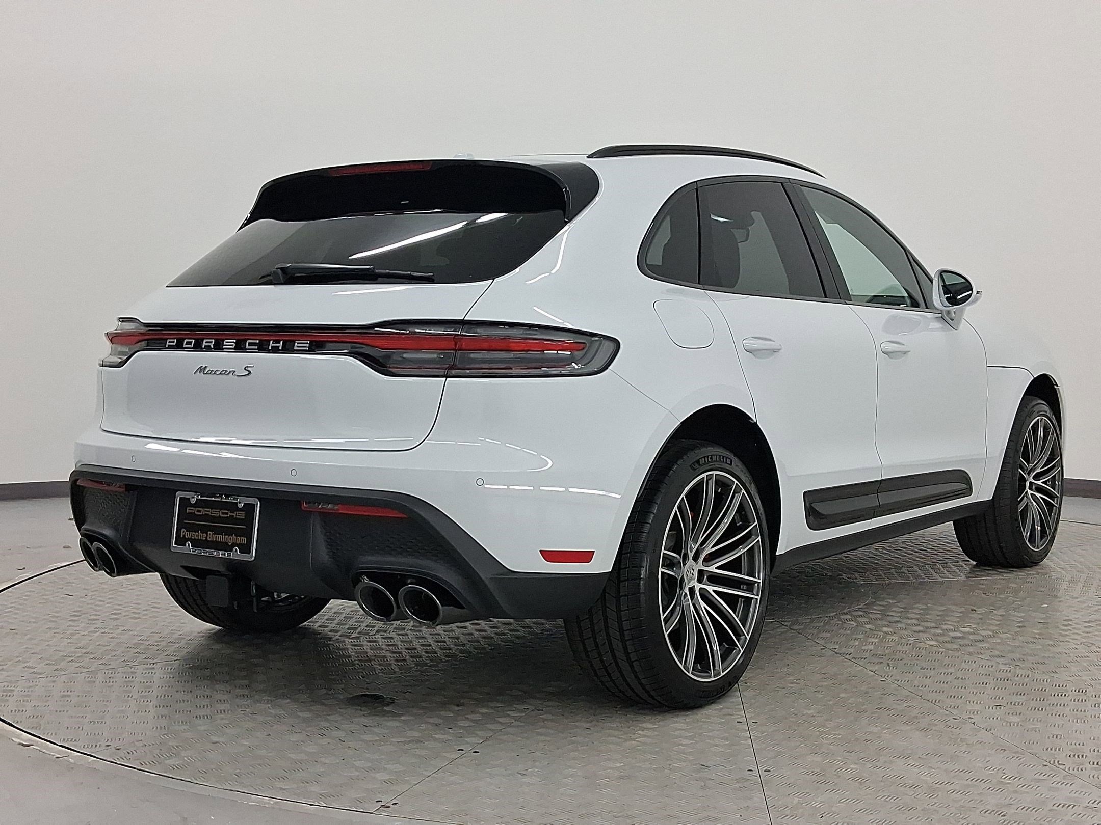 New 2026 Porsche Macan S image 9