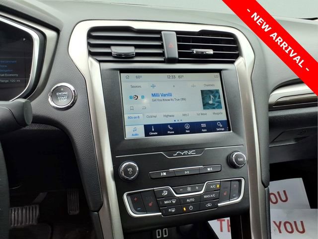 Used 2019 Ford Fusion SEL FWD image 18
