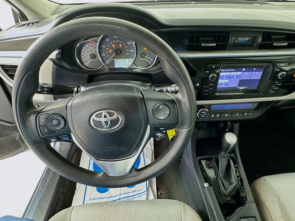 Used 2016 Toyota Corolla LE FWD image 12