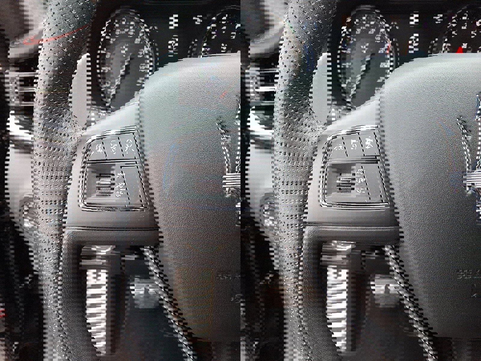 Used 2021 Maserati Quattroporte Trofeo image 21