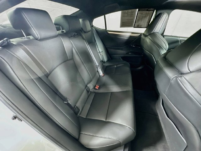 Used 2024 Lexus ES 350 F Sport w/ Technology Package FWD image 36