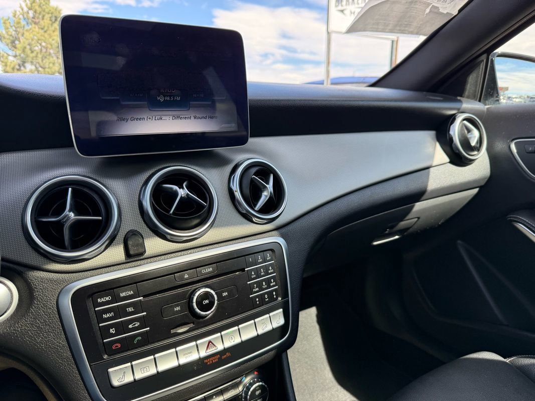 Used 2019 Mercedes-Benz GLA 250 4MATIC image 26