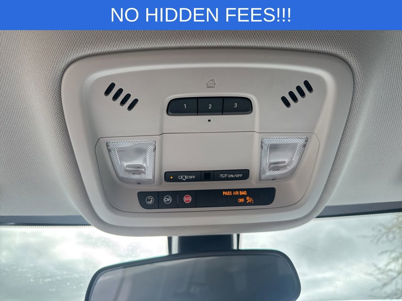 Used 2020 Chevrolet Traverse LT image 33