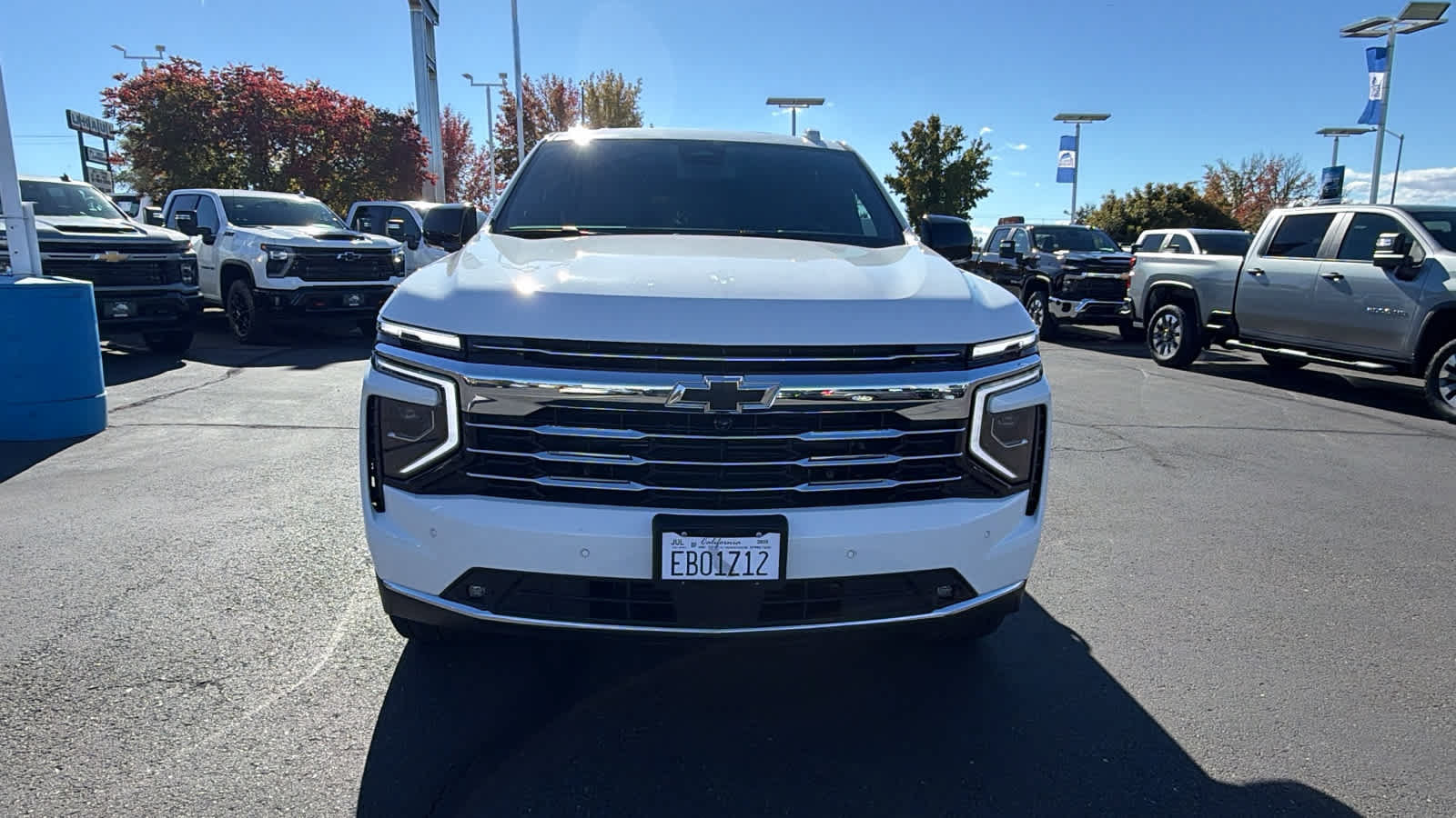 Used 2025 Chevrolet Tahoe LT w/ Comfort Package AWD/4WD image 2