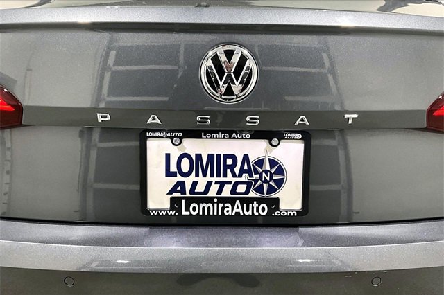 Used 2020 Volkswagen Passat 2.0T SEL image 25