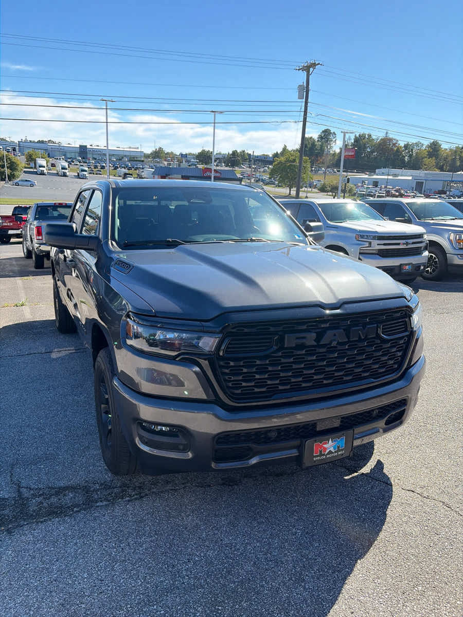 Used 2025 RAM 1500 Tradesman w/ Night Edition AWD/4WD image 18