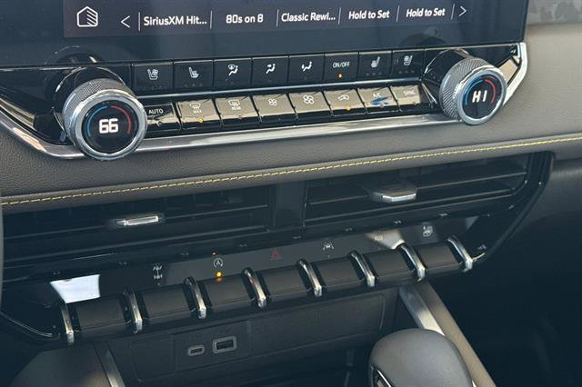 New 2026 Chevrolet Colorado ZR2 w/ Technology Package image 22