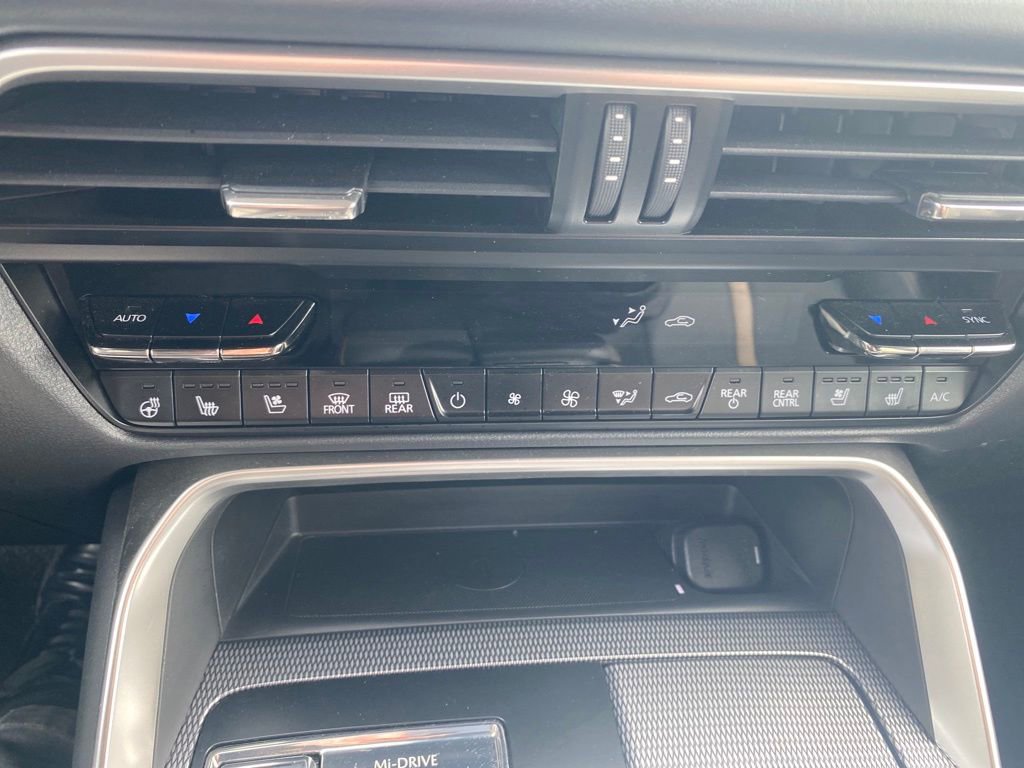 Used 2024 MAZDA CX-90 Plug-In Hybrid w/ Premium Plus image 12