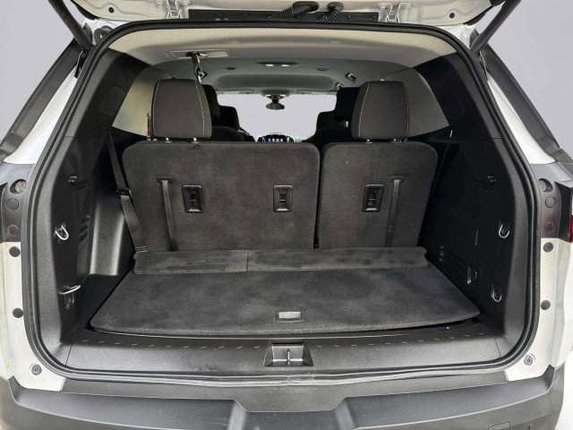 Used 2020 Chevrolet Traverse LT FWD image 59