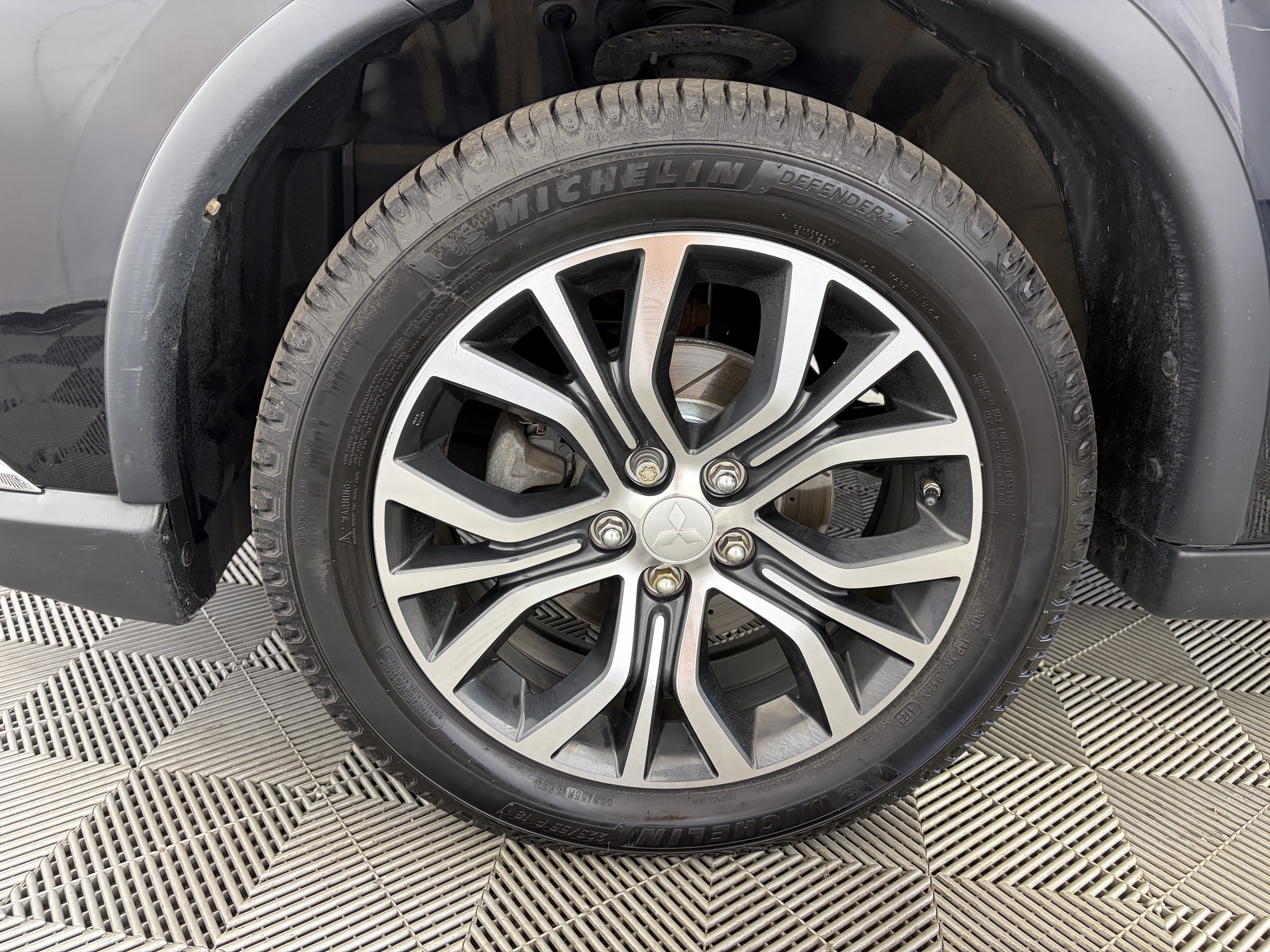 Used 2016 Mitsubishi Outlander SEL AWD/4WD image 14