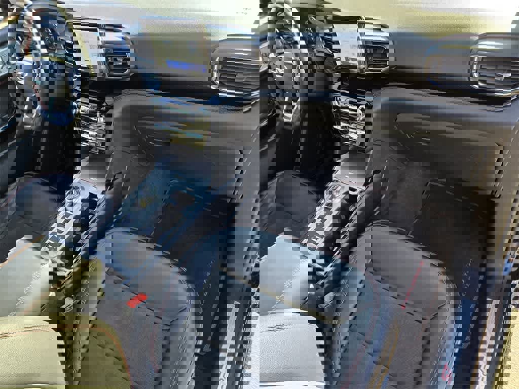 Certified 2022 Ford Explorer ST-Line w/ Class IV Trailer Tow Package image 17