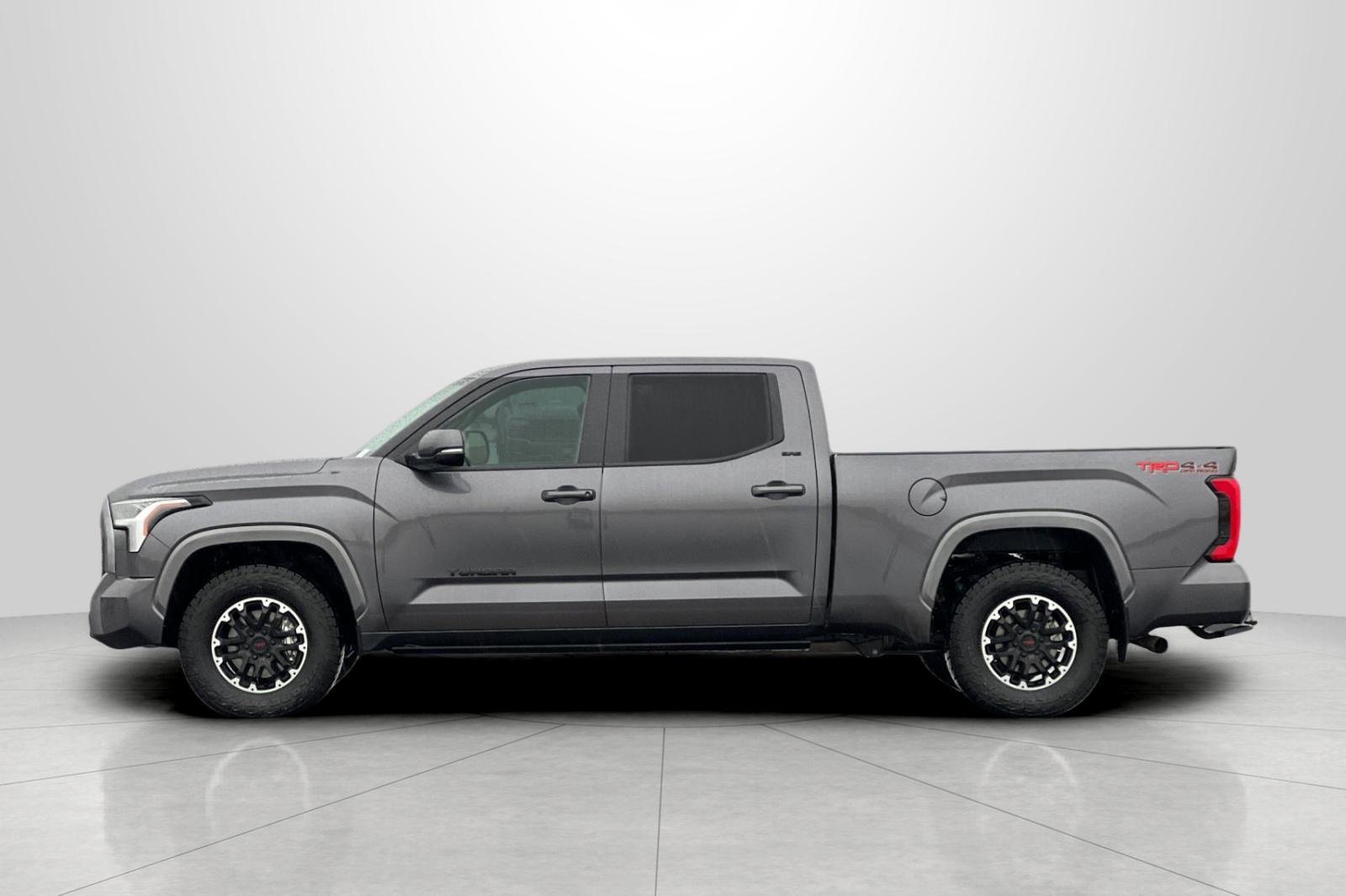 Used 2024 Toyota Tundra SR5 image 8