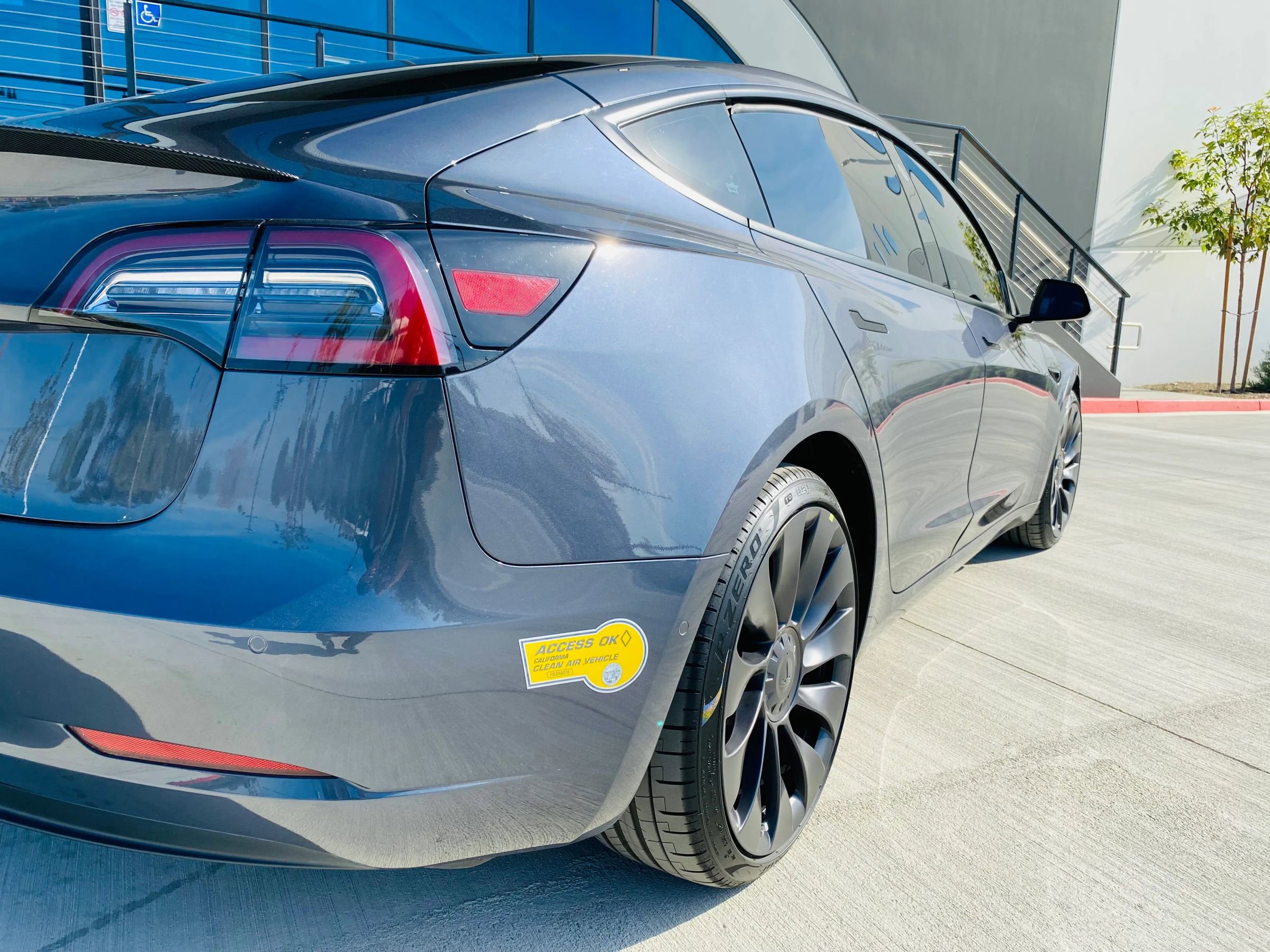 Used 2022 Tesla Model 3 Performance image 16