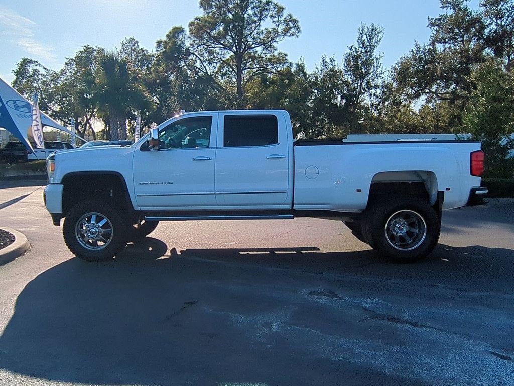 Used 2015 GMC Sierra 3500 Denali w/ Duramax Plus Package image 8