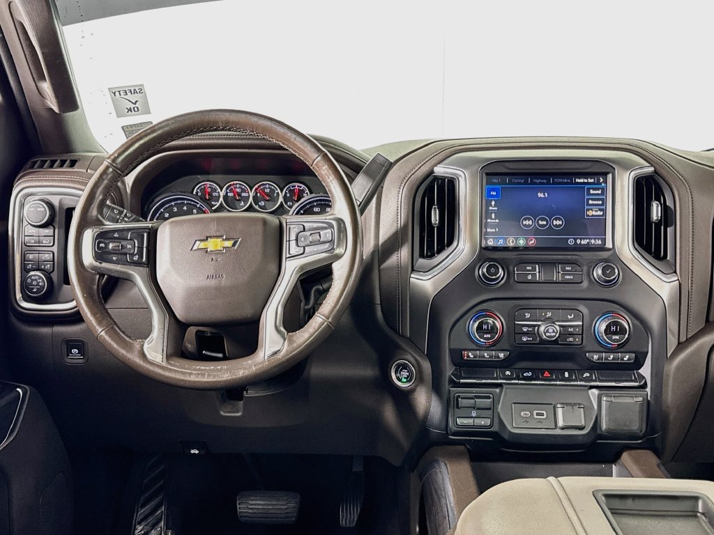 Used 2020 Chevrolet Silverado 1500 LTZ w/ LTZ Convenience Package AWD/4WD image 12