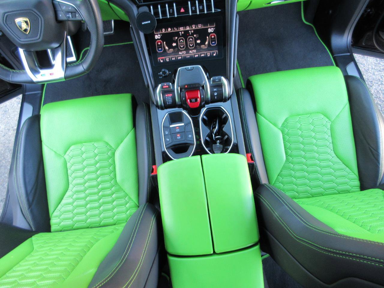 Used 2022 Lamborghini Urus image 22