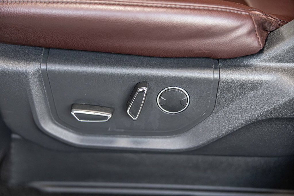 Used 2024 Ford Expedition Limited AWD/4WD image 23