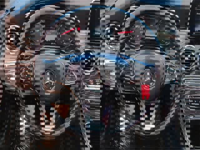 Used 2018 Mercedes-Benz C 300 Sedan image 25