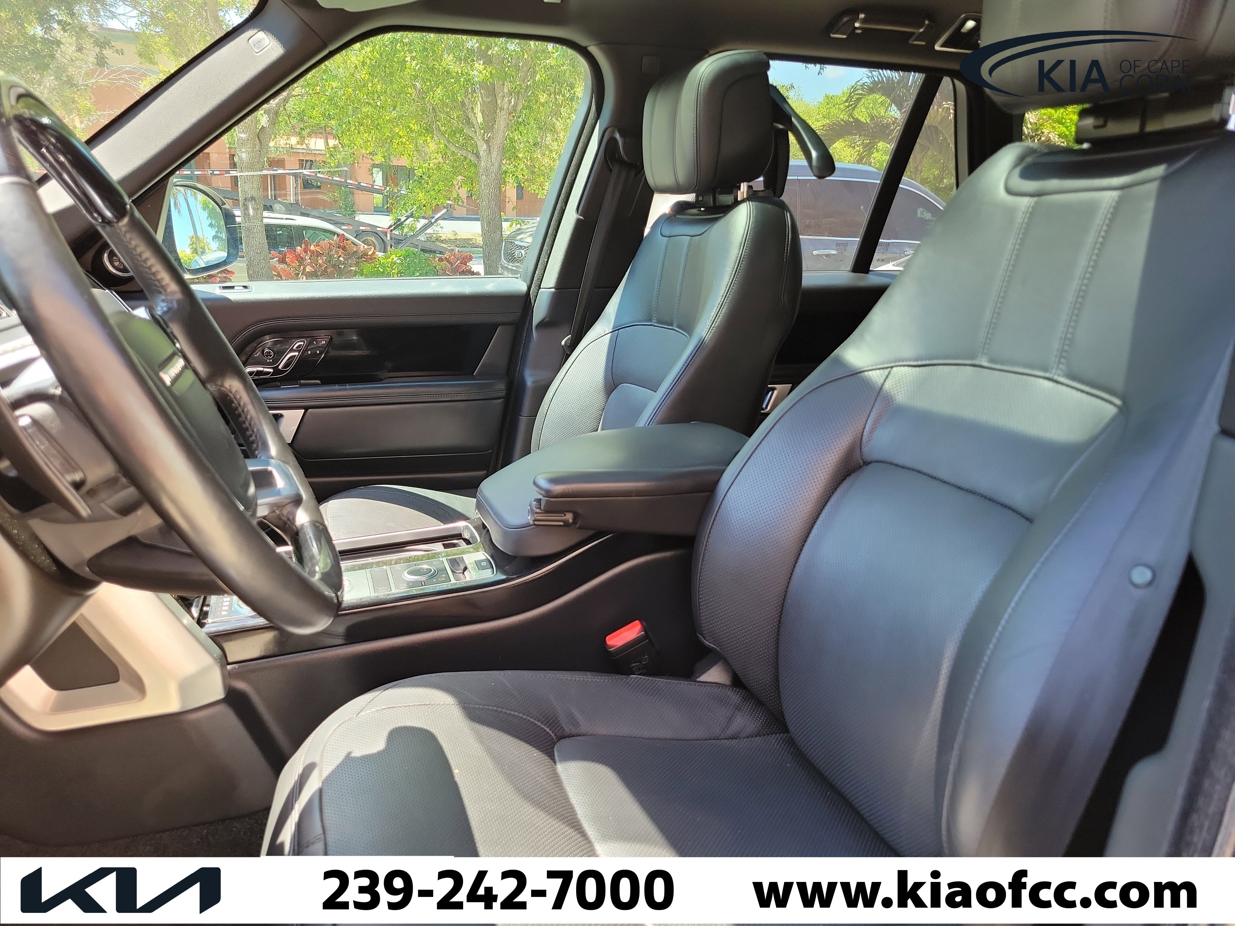Used 2018 Land Rover Range Rover HSE AWD/4WD image 23