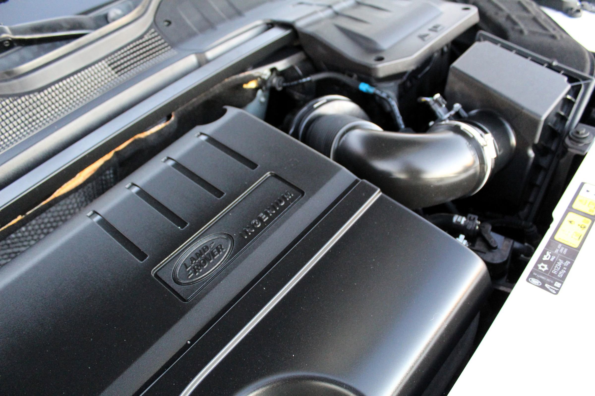 Used 2018 Land Rover Range Rover Evoque SE Sport Utility 4D image 23