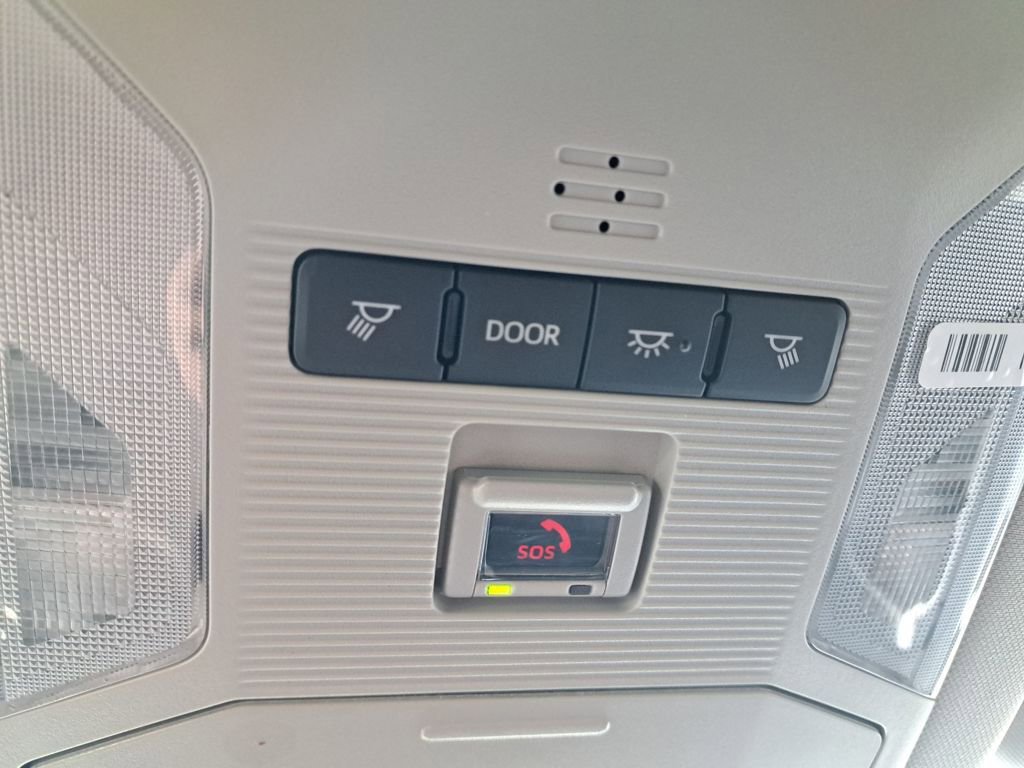 Used 2025 Toyota RAV4 LE image 26