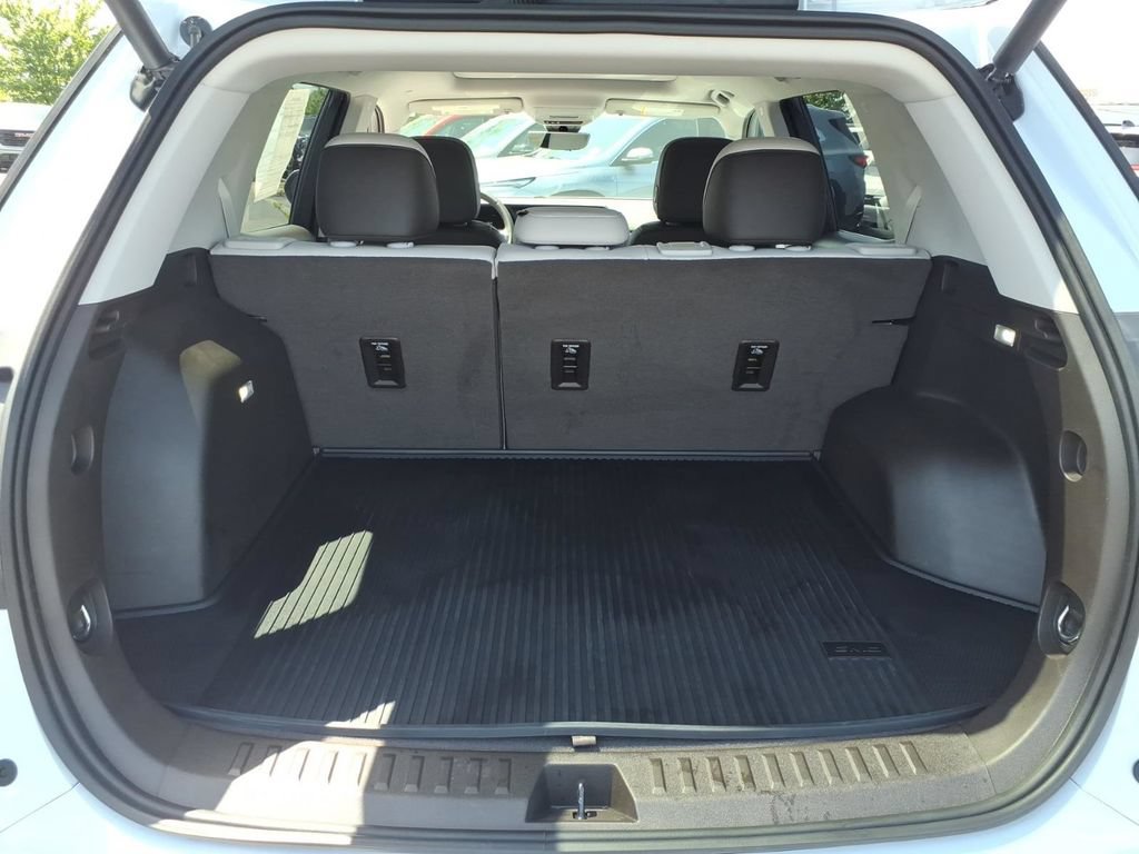 Certified 2026 GMC Terrain Denali w/ LPO, Floor Liner Package AWD/4WD image 11