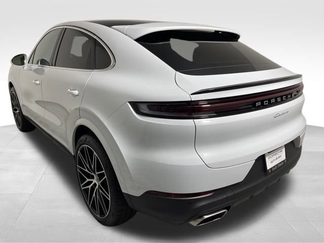 Used 2026 Porsche Cayenne Coupe image 3