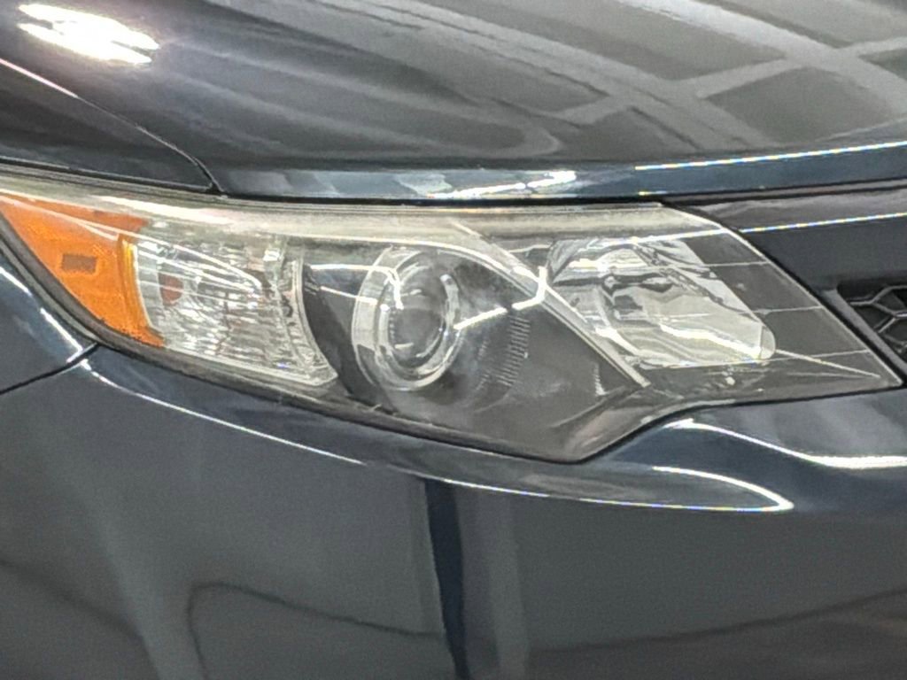 Used 2014 Toyota Camry SE image 29