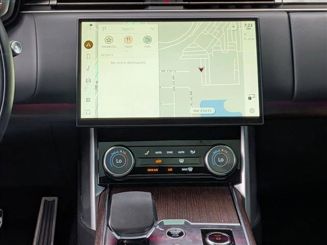 Used 2023 Land Rover Range Rover Long Wheelbase SE AWD/4WD image 10