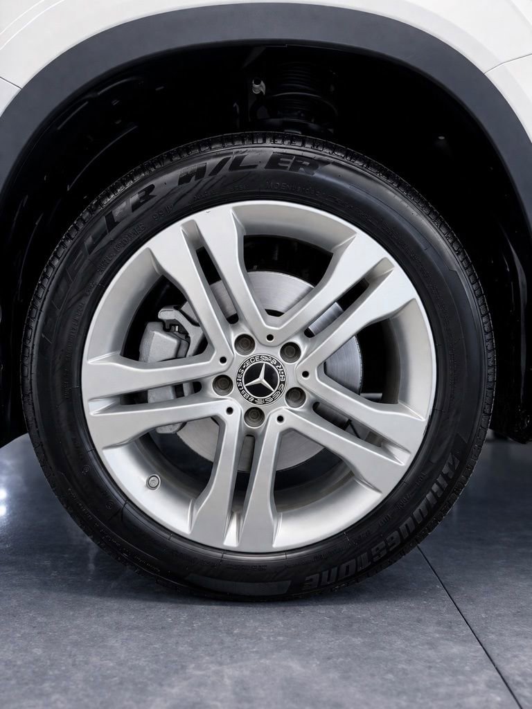 Used 2020 Mercedes-Benz GLA 250 4MATIC image 10