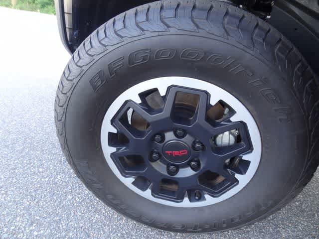 Used 2024 Toyota Tacoma TRD Off-Road AWD/4WD image 36