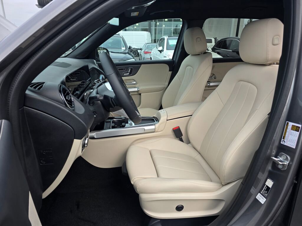New 2026 Mercedes-Benz GLB 250 4MATIC image 13