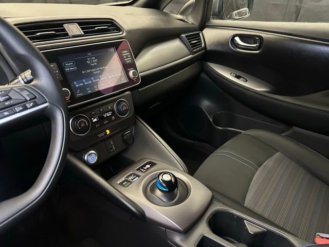 Used 2024 Nissan Leaf S FWD image 29