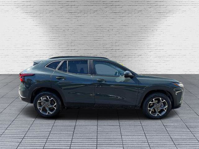 New 2025 Chevrolet Trax LT w/ LT Convenience Package image 5