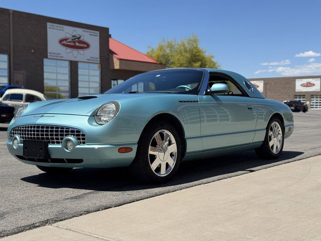 Used 2002 Ford Thunderbird Deluxe RWD image 8