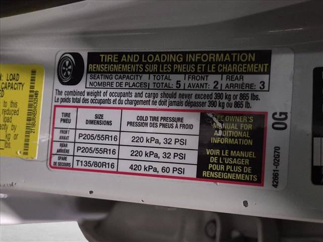 Used 2017 Toyota Corolla LE FWD image 25