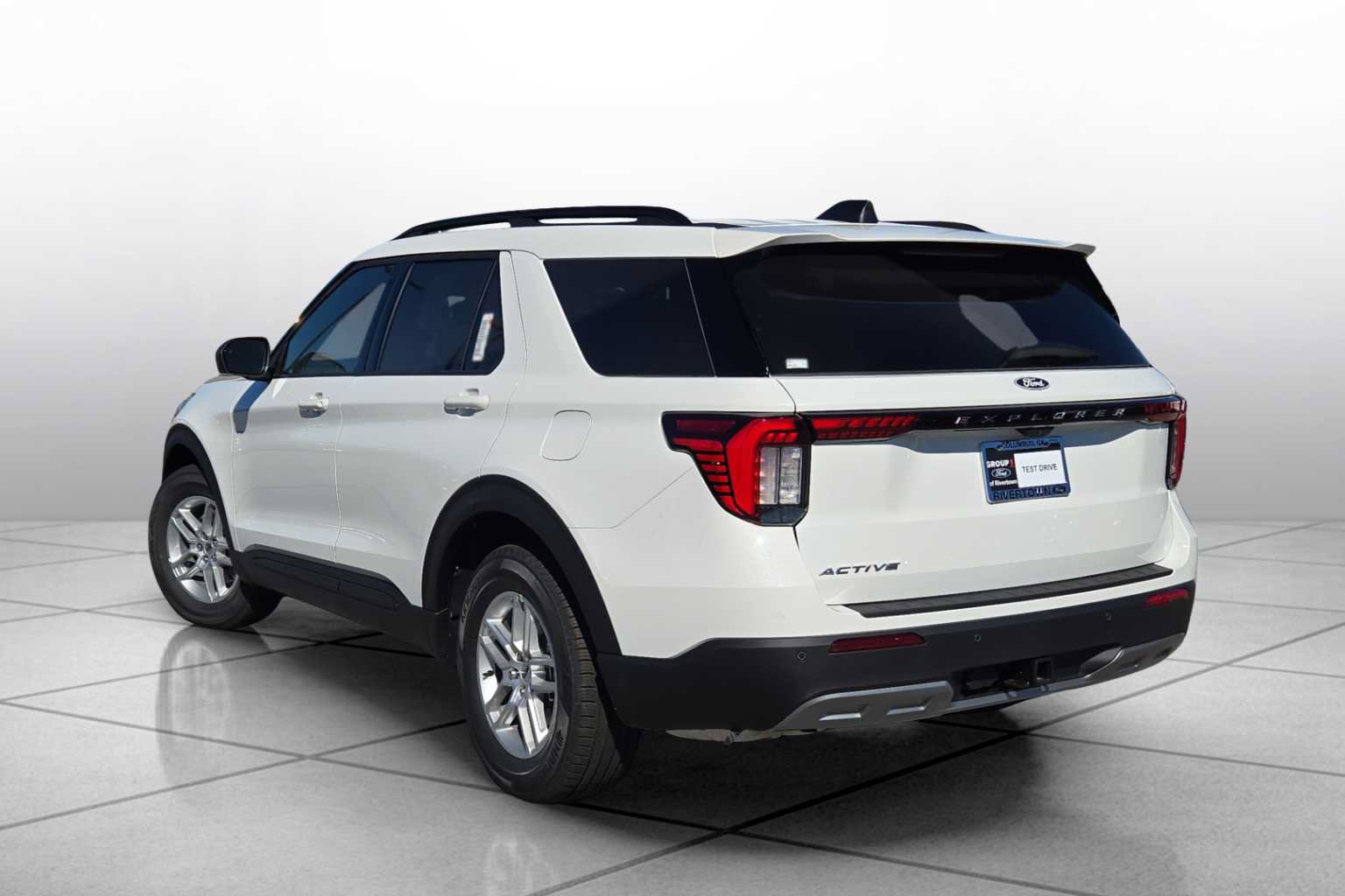 New 2027 Ford Explorer Active RWD image 13