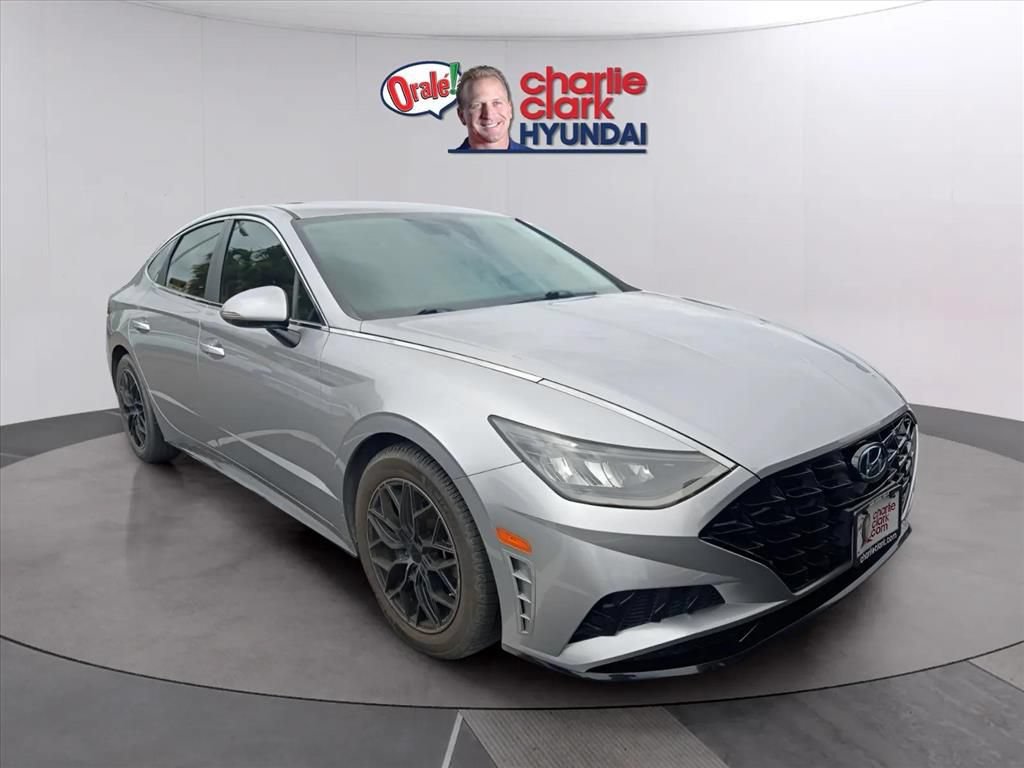 Used 2020 Hyundai Sonata SEL w/ Convenience Package FWD image 4