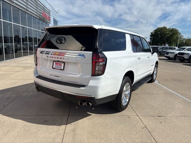 Used 2024 Chevrolet Suburban Premier RWD image 7