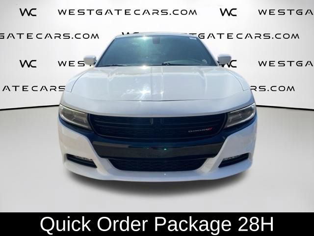 Used 2019 Dodge Charger SXT image 2